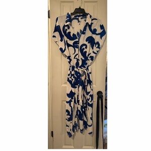 H&M Blue and White Patterned Garment